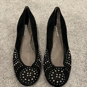 AEROSOLES Black Studded Flats